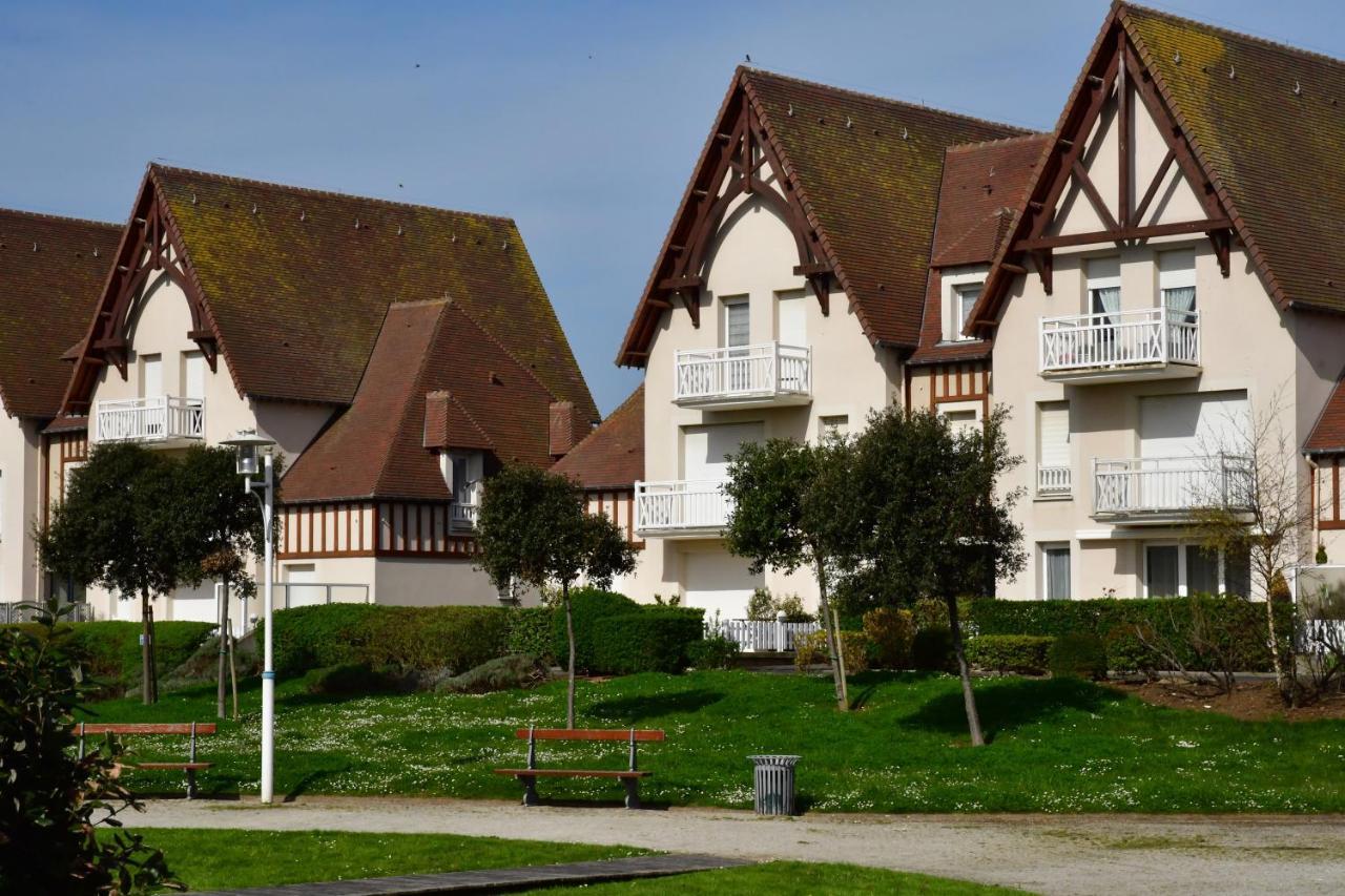 Studio avec chambre - Balcon et à 20m de la mer Apartamento Courseulles-sur-Mer Exterior foto